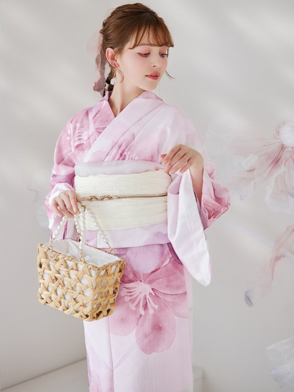 モデル:加藤ナナ 身長:160cm 着用サイズ:Fサイズ