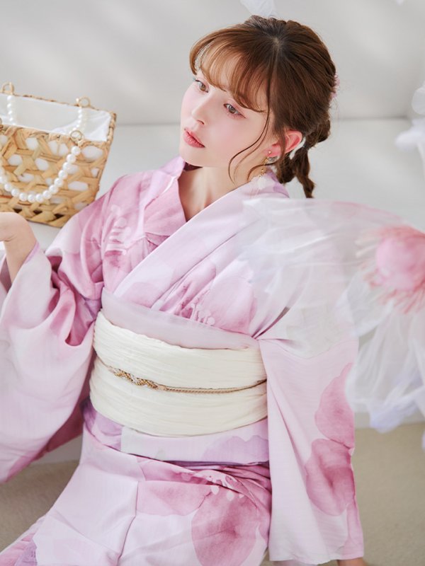 モデル:加藤ナナ 身長:160cm 着用サイズ:Fサイズ