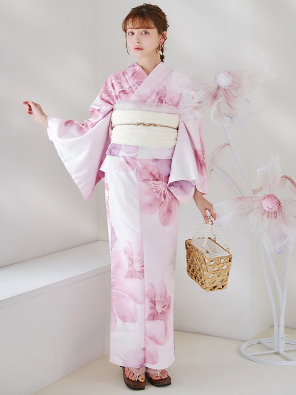 モデル:加藤ナナ 身長:160cm 着用サイズ:Fサイズ