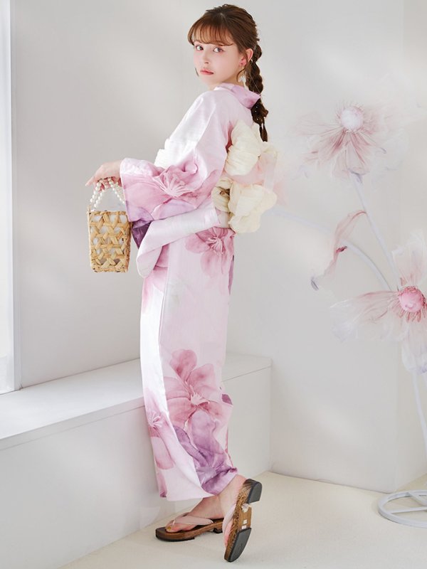 モデル:加藤ナナ 身長:160cm 着用サイズ:Fサイズ