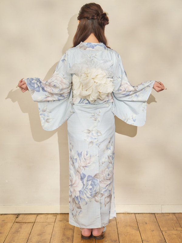モデル：朝日向まり　身長：167cm　着用サイズ：Fサイズ