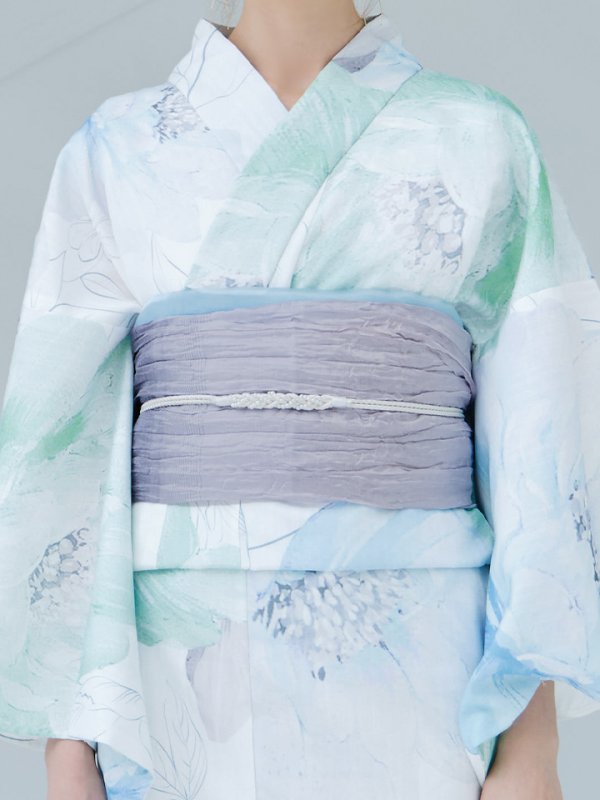 モデル:KATE 身長:169cm 着用サイズ:Fサイズ