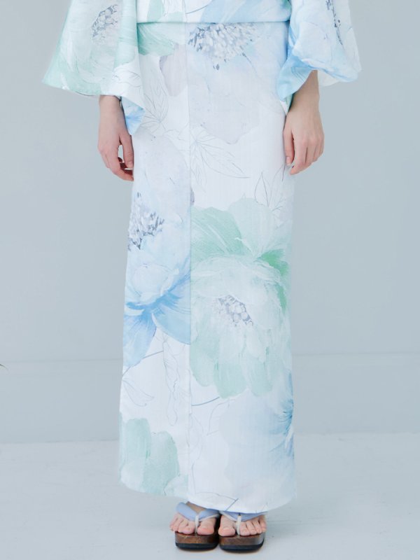 モデル:KATE 身長:169cm 着用サイズ:Fサイズ