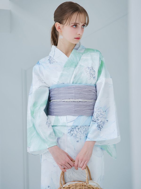 モデル:KATE 身長:169cm 着用サイズ:Fサイズ