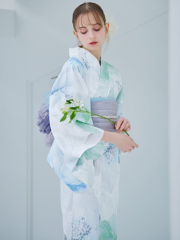 モデル:KATE 身長:169cm 着用サイズ:Fサイズ