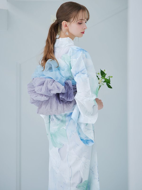 モデル:KATE 身長:169cm 着用サイズ:Fサイズ