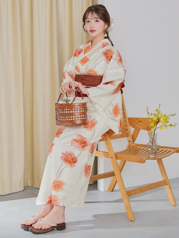 モデル：えみ姉　身長：158cm　着用サイズ：Fサイズ