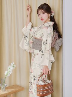 南風に揺れる水彩の小花浴衣