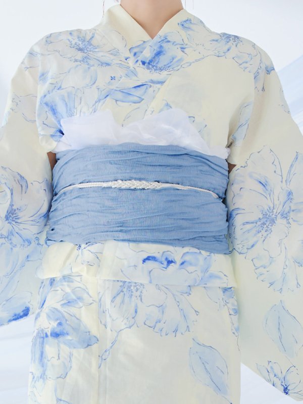 モデル:三上悠亜 身長159cm 着用サイズ:Fサイズ