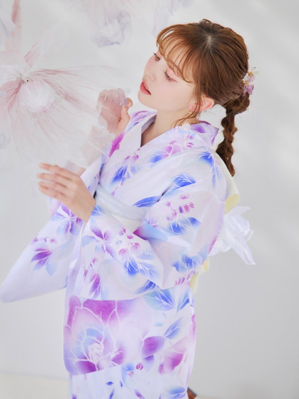 モデル：加藤ナナ　身長：160cm　着用サイズ：Fサイズ