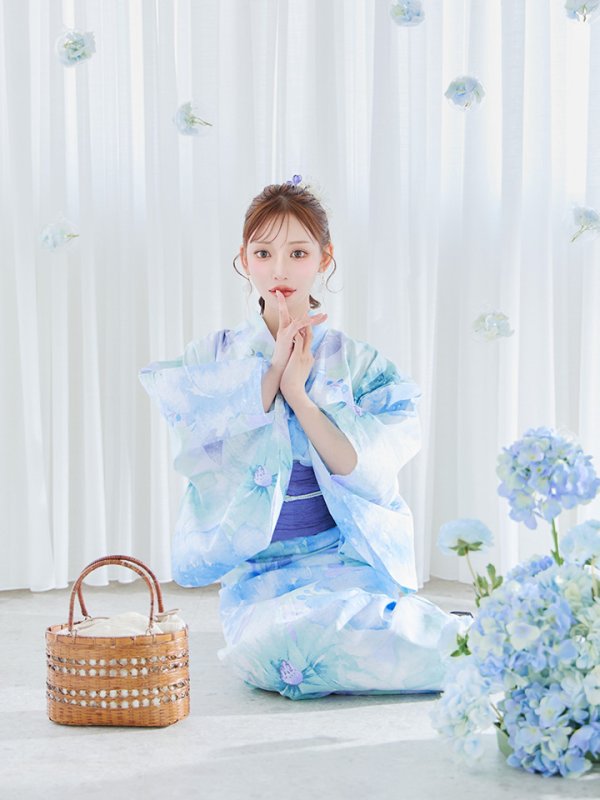 モデル:明日花キララ 身長:162cm 着用サイズ:Fサイズ