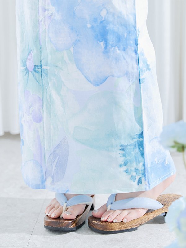 モデル:明日花キララ 身長:162cm 着用サイズ:Fサイズ