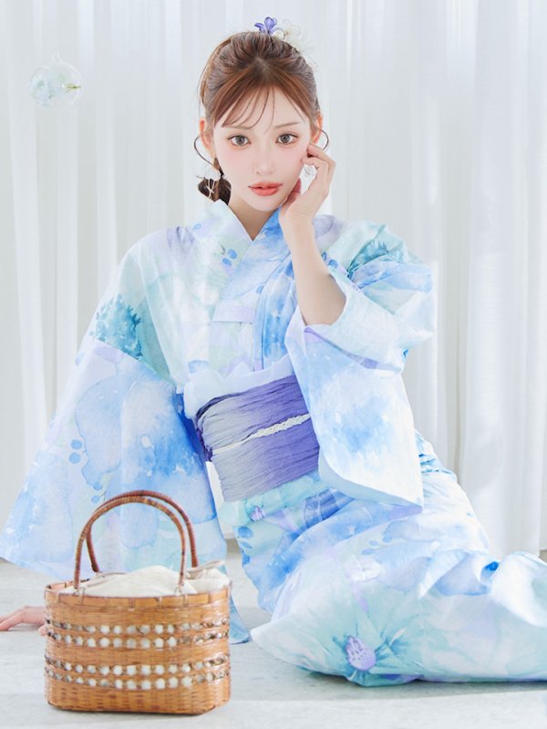 モデル:明日花キララ 身長:162cm 着用サイズ:Fサイズ