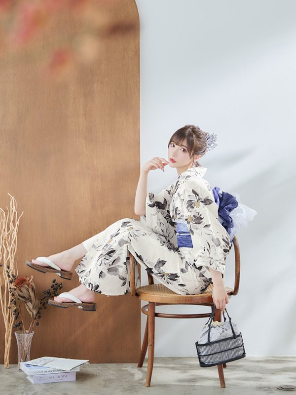 画像10: 【即日発送】水彩風モノトーンフラワー浴衣  【浴衣３点セット 浴衣/帯/下駄】[YMT] (10)