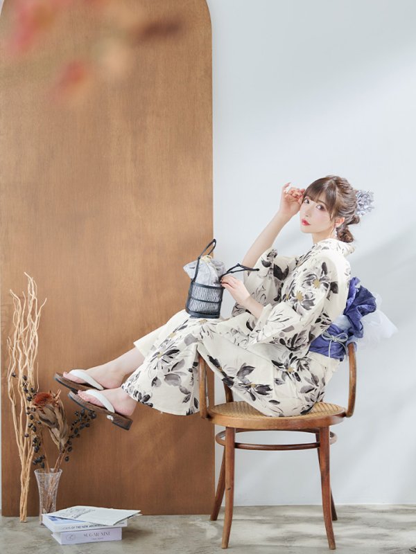 画像11: 【即日発送】水彩風モノトーンフラワー浴衣  【浴衣３点セット 浴衣/帯/下駄】[YMT] (11)