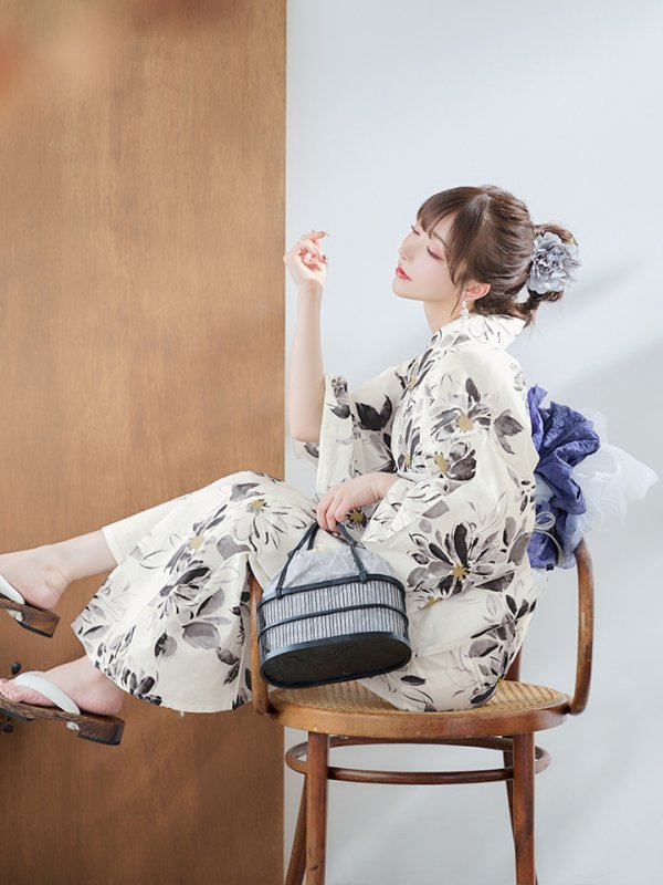 画像8: 【即日発送】水彩風モノトーンフラワー浴衣  【浴衣３点セット 浴衣/帯/下駄】[YMT] (8)