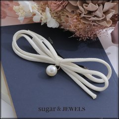 紐リボンパールバレッタ