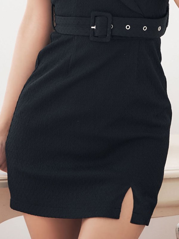 モデル：如月れい　身長：156cm　着用サイズ：Sサイズ