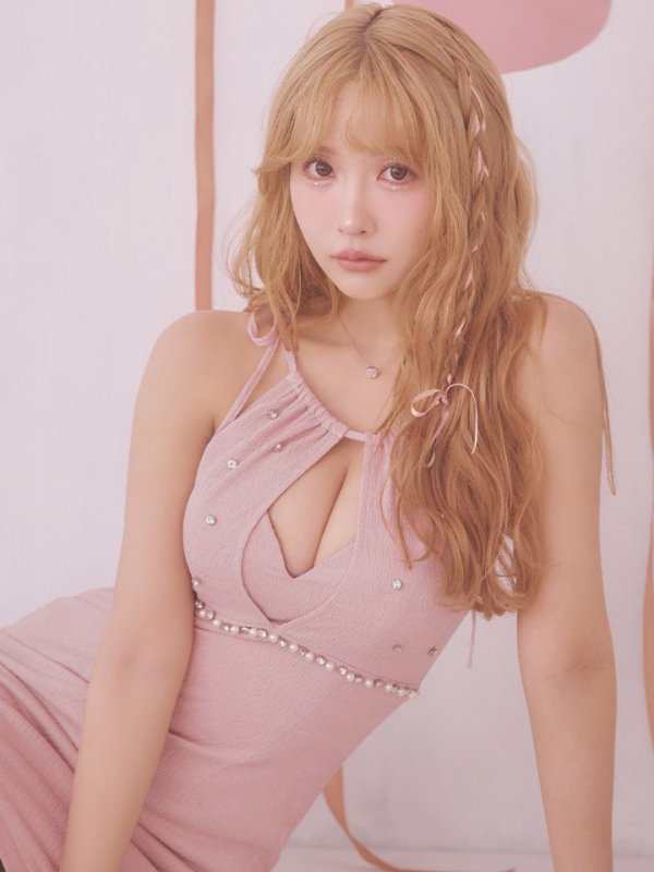 モデル:三上悠亜 身長:159cm 着用サイズ:Sサイズ