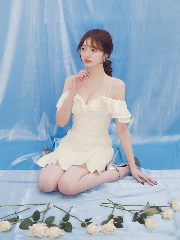 モデル:羽澄まり 身長:158cm 着用サイズ:Sサイズ