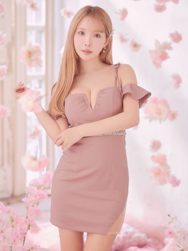 モデル:三上悠亜 身長:159cm 着用サイズ:Sサイズ