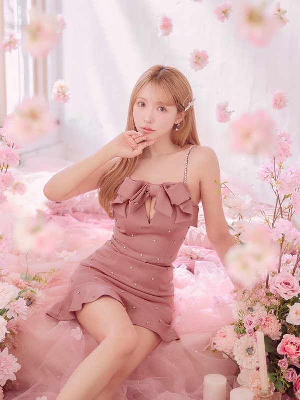 モデル:三上悠亜 身長:159cm 着用サイズ:Sサイズ