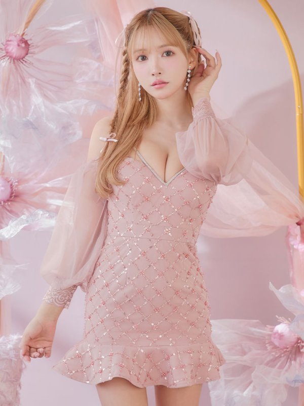 モデル:三上悠亜 身長:159cm 着用サイズ:Sサイズ