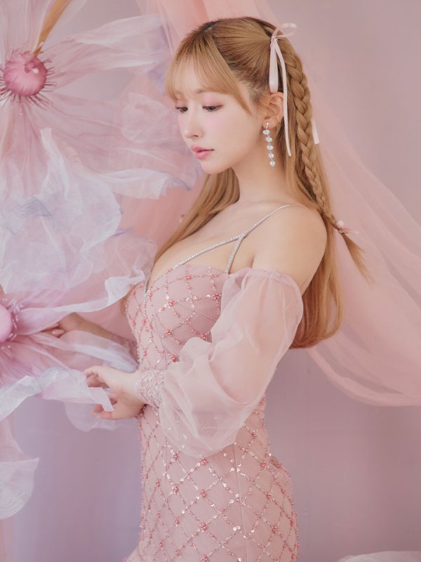 モデル:三上悠亜 身長:159cm 着用サイズ:Sサイズ