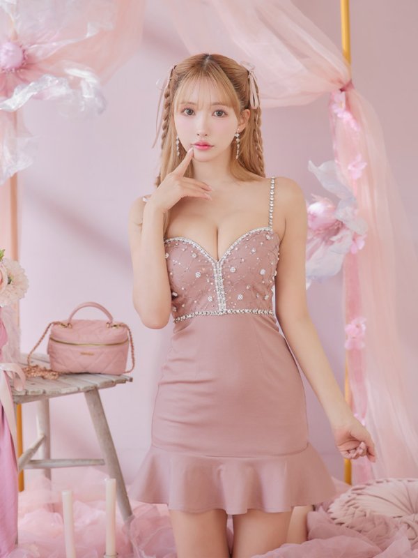 モデル:三上悠亜 身長:159cm 着用サイズ:Sサイズ