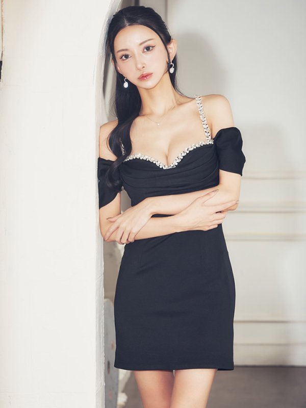 モデル:まおちゃる 身長:156cm 着用サイズ:Sサイズ