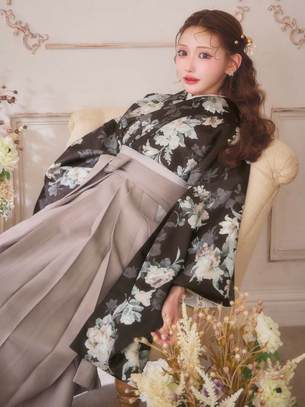 モデル:明日花キララ 身長:162cm　着用サイズ:Mサイズ