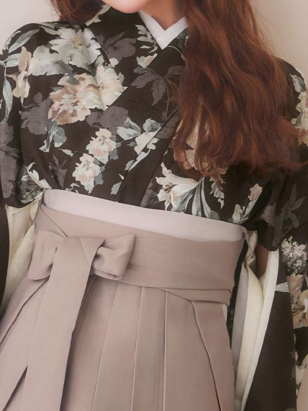 モデル:明日花キララ 身長:162cm　着用サイズ:Mサイズ