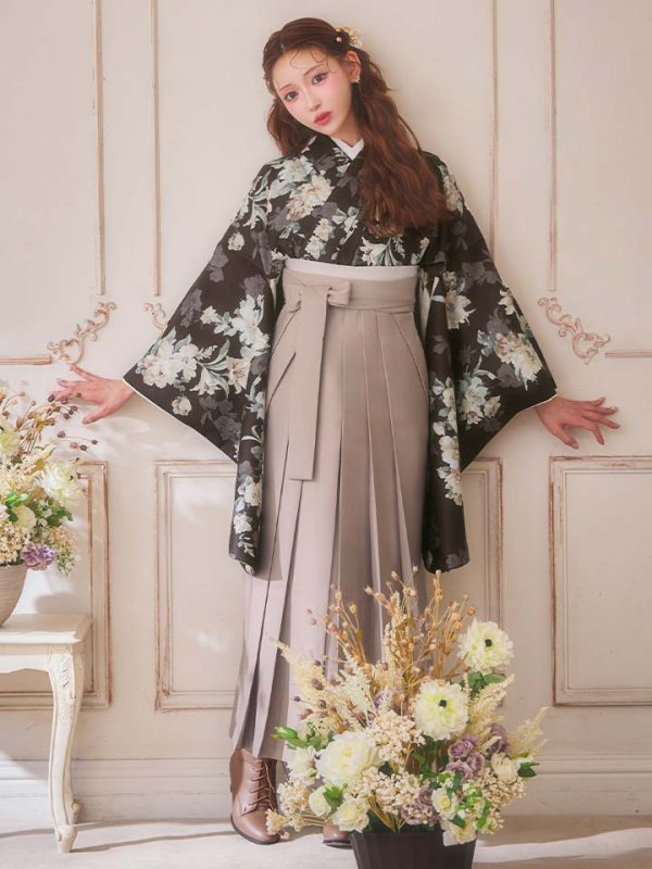 モデル:明日花キララ 身長:162cm　着用サイズ:Mサイズ