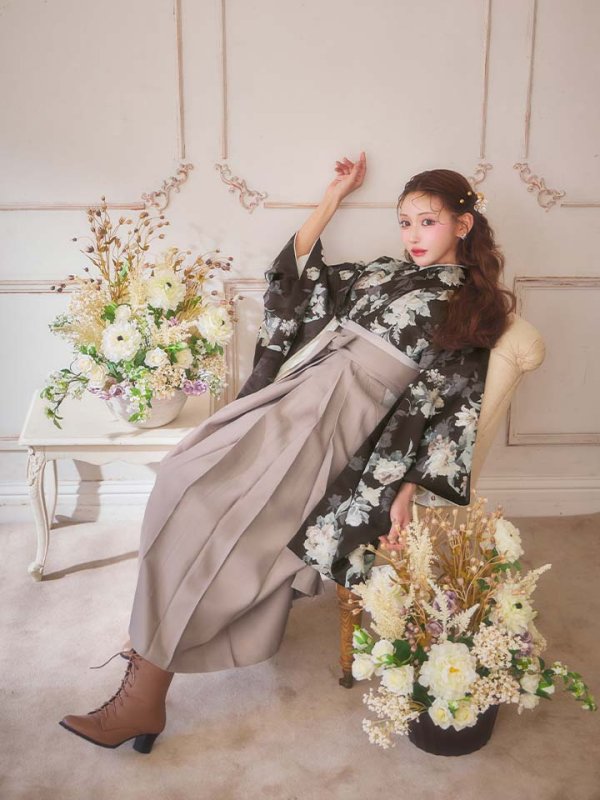 モデル:明日花キララ 身長:162cm　着用サイズ:Mサイズ