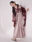 画像1: 【予約商品/1月中旬発送予定】ピンク芍薬 ワインレッド二尺袖着物【卒業袴３点セット 二尺袖着物/帯/袴】 (1)