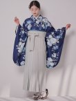 画像1: 【予約商品/1月中旬発送予定】青フラワーブーケ ブルー二尺袖着物【卒業袴３点セット 二尺袖着物/帯/袴】 (1)