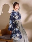 画像2: 【即日発送】青フラワーブーケ ブルー二尺袖着物【卒業袴３点セット 二尺袖着物/帯/袴】[FB01] (2)