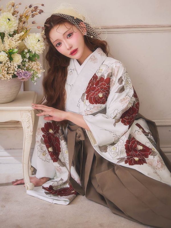 モデル:明日花キララ 身長:162cm　着用サイズ:Mサイズ