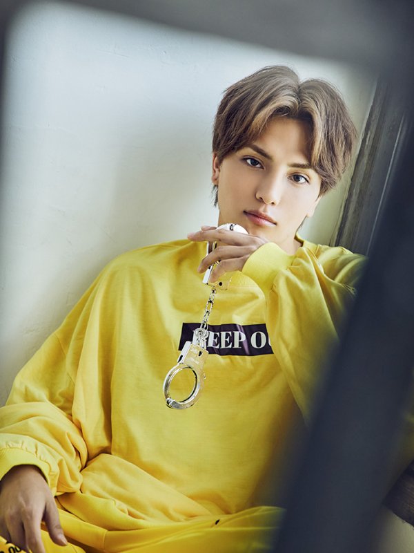 画像6: 【SALE!!】【ハロウィン】 KEEPOUTトレーナーセット 【コスプレ2点セット】【XXLサイズ/1カラー】(HC206-SV)[OF01] (6)