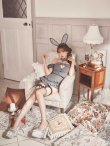 画像17: 【送料無料！】【ハロウィン】ストライプオフショルダー ティアードバニーフリルリボン【コスプレ6点SET】【XS-Mサイズ】【予約/9月下旬発送予定】[OF03]三上悠亜着用 (17)