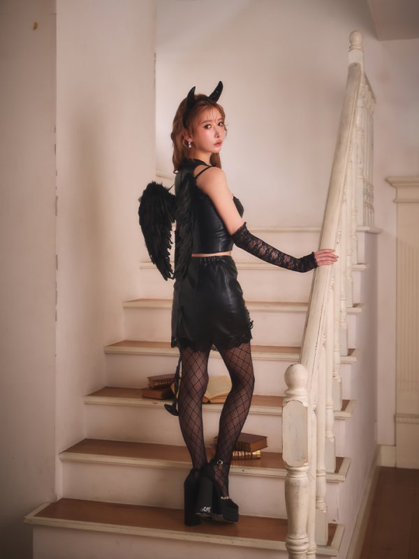 モデル：ゆうめろ
