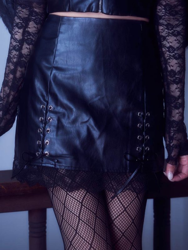 モデル：明日花キララ　身長：162cm　着用サイズ：Sサイズ