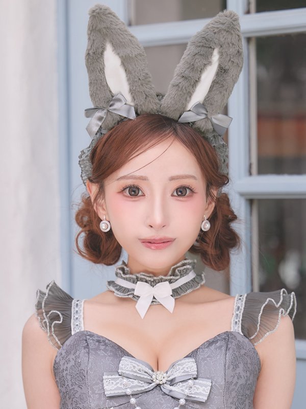 グレー　モデル：三上悠亜　身長：159cm　着用サイズ：Sサイズ