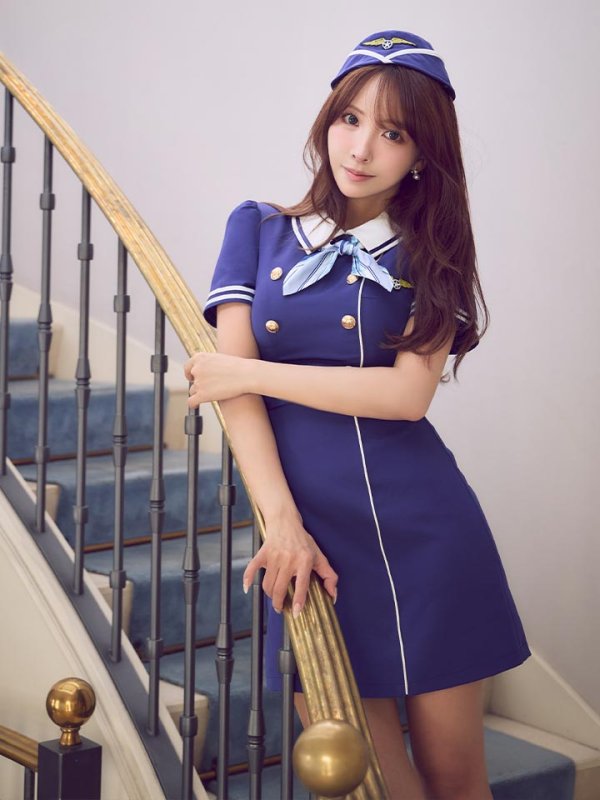 モデル：三上悠亜　身長：159cm　着用サイズ:Sサイズ