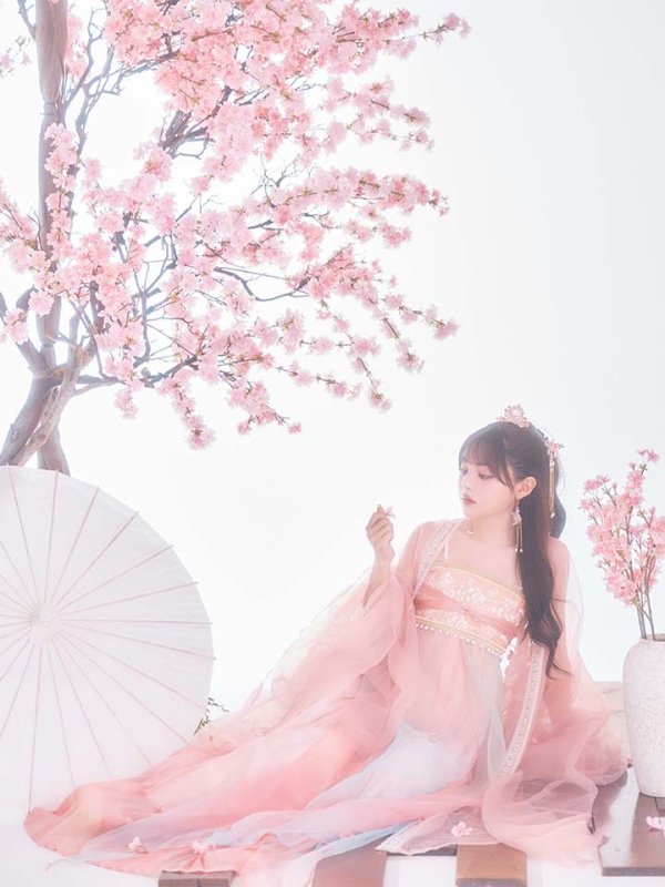 モデル：吉木千沙都（ちぃぽぽ）身長：158cm　着用サイズ：Fサイズ
