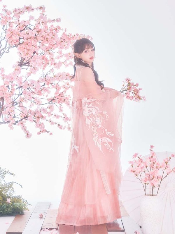モデル：吉木千沙都（ちぃぽぽ）身長：158cm　着用サイズ：Fサイズ