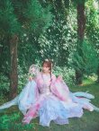 画像25: 【一部予約商品/8月下旬発送予定】【送料無料！】【ハロウィン】ピンク×ブルー花刺繍ロングシフォン漢服セット【コスプレ4点SET】【Fサイズ】[OF03]三上悠亜着用 (25)