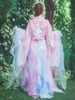画像28: 【一部予約商品/8月下旬発送予定】【送料無料！】【ハロウィン】ピンク×ブルー花刺繍ロングシフォン漢服セット【コスプレ4点SET】【Fサイズ】[OF03]三上悠亜着用 (28)