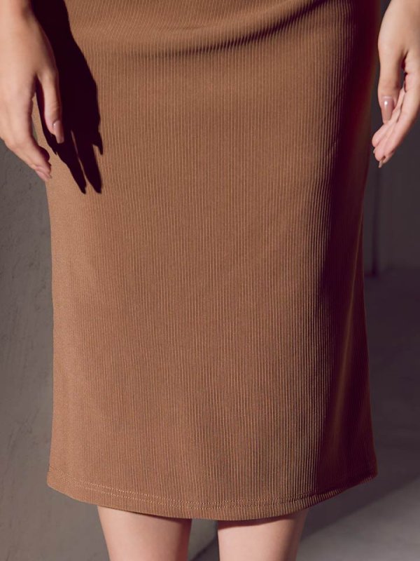 モデル：カレン　身長：153cm　着用サイズ：Sサイズ