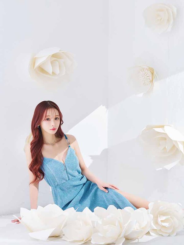 モデル:真優川咲 身長:159cm 着用サイズ:Sサイズ